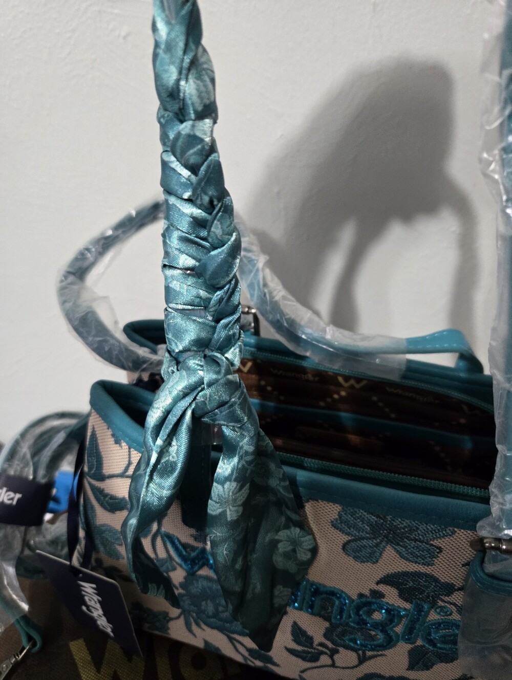 Wrangler Teal Floral Canvas Tote with Teal Trim - Picture 5 of 6
